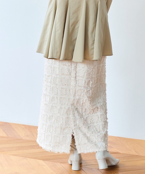 LAVEANGE(ラビアンジェ)の「ジャガードナロースカート(スカート・レディース・ブラウン/ブラック/アイボリー・M/L/LL/3L/4L)」の7枚目の写真