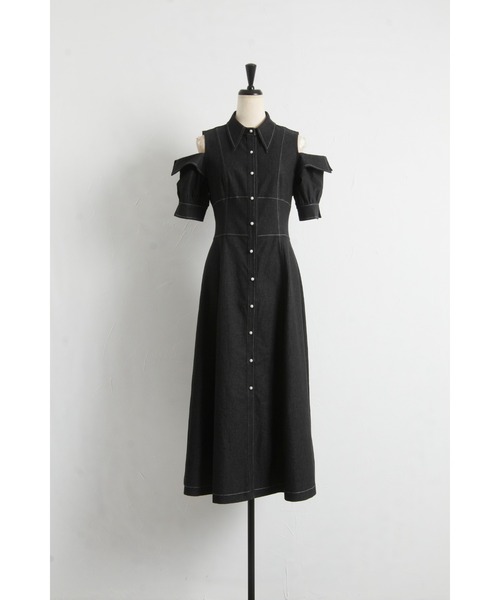 tocco closet(トッコ クローゼット)の「ステッチ入りオープンショルダーバックレースアップデニムシャツワンピース(ワンピース・レディース・インディゴブルー/ブラック・M)」の13枚目の写真