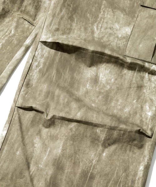 Revo.（レボ）の「Revo./レヴォ　フェードダイプリント ミリタリーカーゴパンツ（カーゴパンツ・メンズ・カーキ/ブラック/アイボリー・LARGE/MEDIUM）」の9枚目の写真