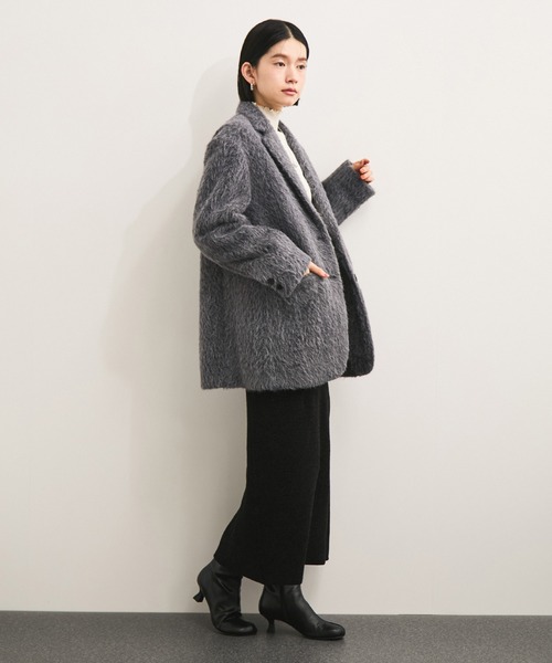 le cercle ADAM ET ROPE'(ルセルクルアダムエロペ)の「パラダイスシャギージャコット(テーラードジャケット・レディース・チャコールグレー/ベージュ系・FREE)」の6枚目の写真