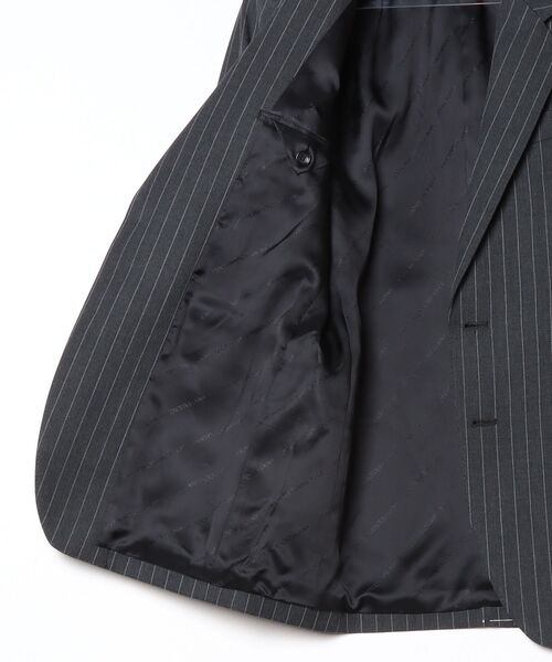 JOHN LAWRENCE SULLIVAN（ジョンローレンスサリバン）の「WOOL GABARDINE DETACHABLE SLEEVE JACKET（テーラードジャケット・レディース・グレー・X-SMALL）」の3枚目の写真