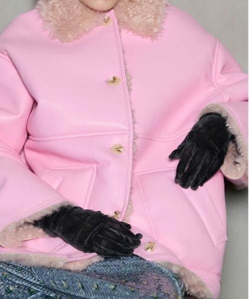 MAISON SPECIAL(メゾンスペシャル)の「Velour Gloves / ベロアグローブ(手袋・レディース・アイボリー/ブラック/グリーン/グレー・FREE)」の3枚目の写真