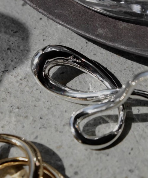 Soierie(ソワリー)の「ストリーム コネクト リング / Stream connect ring(リング・レディース・シルバー/ゴールド・FREE)」の4枚目の写真