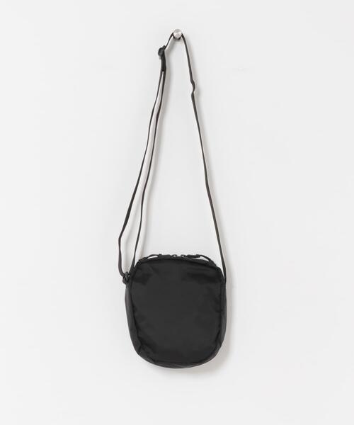 MARMOT（マーモット）の「『別注』Marmot×DOORS　Ripstop Shoulder Bag（ショルダーバッグ・メンズ・ブラック/カーキ/チャコールグレー・ONE）」の11枚目の写真