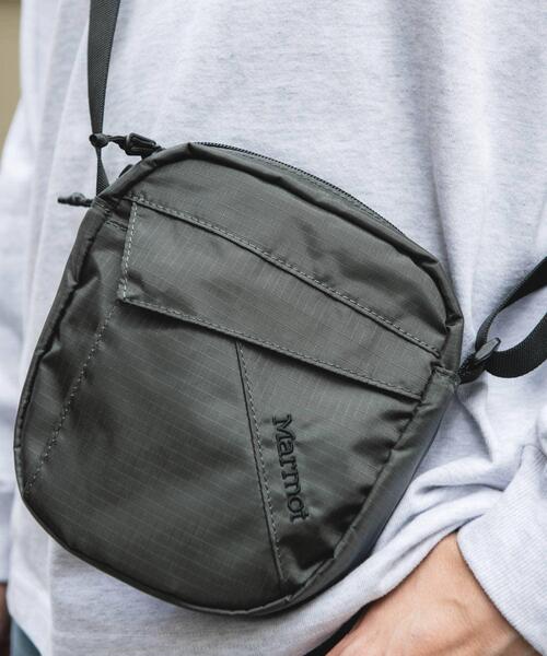 MARMOT（マーモット）の「『別注』Marmot×DOORS　Ripstop Shoulder Bag（ショルダーバッグ・メンズ・ブラック/カーキ/チャコールグレー・ONE）」の21枚目の写真