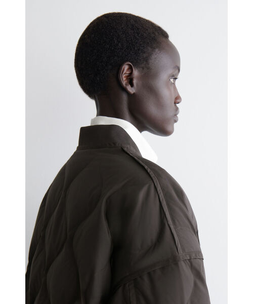 COS オーバーサイズ ダウンジャケット L オーバーサイズキルトライナージャケット（ダウンジャケット/コート