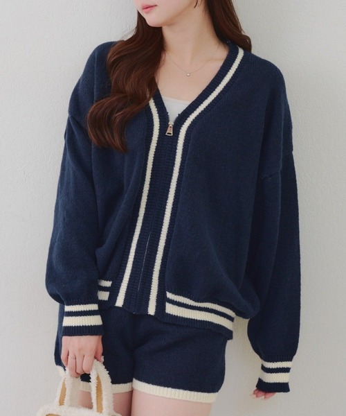 continuer de NICE CLAUP（コンティニューデナイスクラップ）の「【セットアップ】ジップカーデ＆ニットパンツセット（セットアップ・レディース・グレー/アイボリー/ネイビー・FREE）」の3枚目の写真