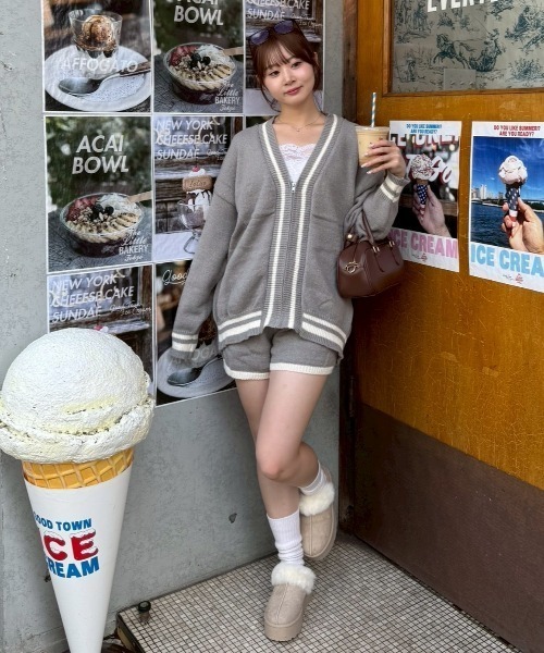 continuer de NICE CLAUP（コンティニューデナイスクラップ）の「【セットアップ】ジップカーデ＆ニットパンツセット（セットアップ・レディース・グレー/アイボリー/ネイビー・FREE）」の9枚目の写真