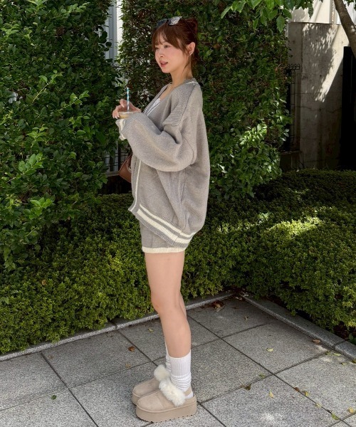 continuer de NICE CLAUP（コンティニューデナイスクラップ）の「【セットアップ】ジップカーデ＆ニットパンツセット（セットアップ・レディース・グレー/アイボリー/ネイビー・FREE）」の14枚目の写真