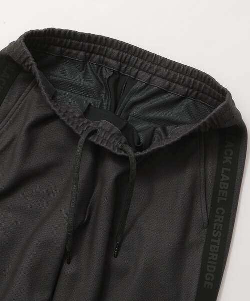 BLACK LABEL CRESTBRIDGE(ブラックレーベル・クレストブリッジ)の「【BLACK lab.】ライトウェイトダウンファブリックトラックパンツ(その他パンツ・メンズ・ホワイト系その他/ブラック・M/L/XL/S)」の4枚目の写真