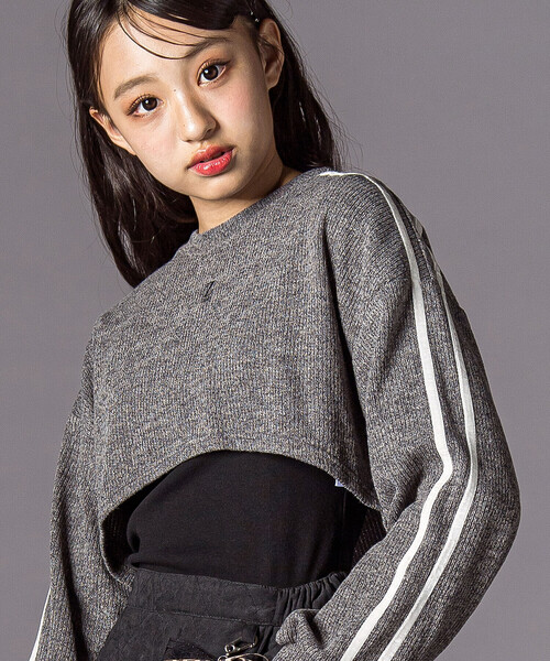 ZIDDY（ジディ）の「【 ニコ☆プチ 掲載 】メランジニット＆長袖リブTシャツセット(130~160cm)（アンサンブル・キッズ・ブラック/グレー・150cm/130cm/140cm/FREE）」の8枚目の写真