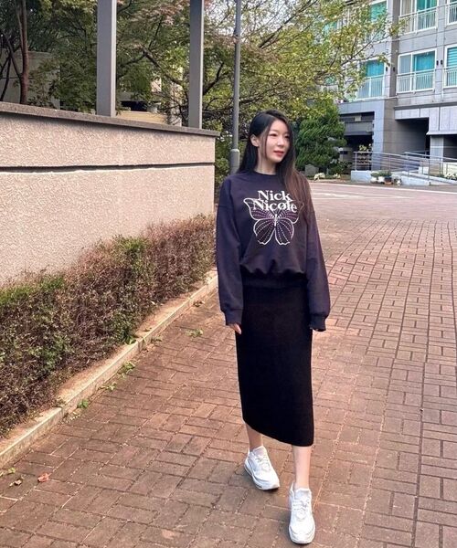 NICK&NICOLE(ニックアンドニコール)の「BUTTERFLY SIGNATURE SWEATSHIRT_NAVY CREAM(スウェット・レディース・その他・FREE)」の5枚目の写真