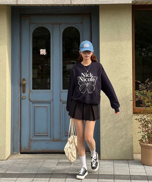 NICK&NICOLE(ニックアンドニコール)の「BUTTERFLY SIGNATURE SWEATSHIRT_NAVY CREAM(スウェット・レディース・その他・FREE)」の6枚目の写真
