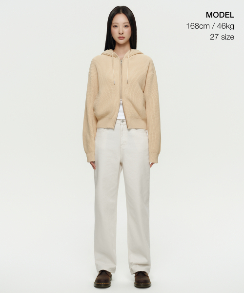 MUSINSA STANDARD WOMAN（ムシンサスタンダードウーマン）の「ウィメンズストレートデニムパンツ[クリーム]（デニムパンツ・レディース・その他・32/30/23/24/25/26/27/28/29）」の2枚目の写真