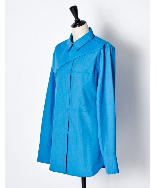 RUMCHE（ラムシェ）の「Knit Bonding Shirt / ニットボンディングシャツ（シャツ/ブラウス・レディース・ホワイト/コバルトブルー・FREE）」の14枚目の写真