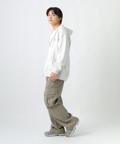 GLOBAL WORK（グローバルワーク）の「あったかサマ見えカーゴパンツ/AND YUA ANY/591418（カーゴパンツ・キッズ・ベージュ/ブラック・LARGE/MEDIUM/SMALL）」の13枚目の写真