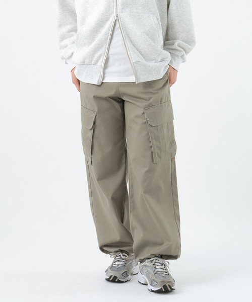 GLOBAL WORK（グローバルワーク）の「あったかサマ見えカーゴパンツ/AND YUA ANY/591418（カーゴパンツ・キッズ・ベージュ/ブラック・LARGE/MEDIUM/SMALL）」の17枚目の写真
