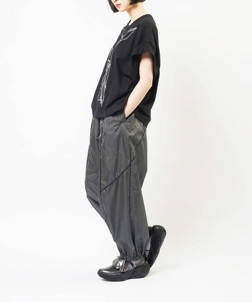gomme(ゴム)の「ミックスタフタ サイドラインタフタパンツ(その他パンツ・レディース・カーキ/ブラック/チャコールグレー・MEDIUM)」の8枚目の写真