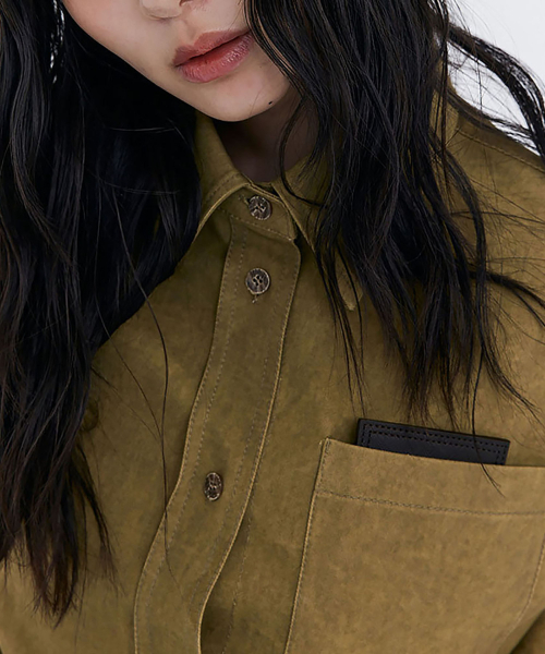 WNDERKAMMER（ブンダーカンマー）の「オープンポイントウォッシングシャツ_カーキ（シャツ/ブラウス・レディース・その他・SMALL/MEDIUM）」の2枚目の写真