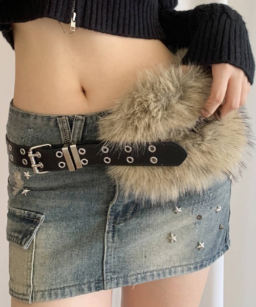 VIBGYOR Women（ヴィブジョー　ウィメン）の「【urge select】Y2K ダブルアイレット ベルト(ファー付き)（ベルト・レディース・ホワイト/ブラック・FREE）」の4枚目の写真