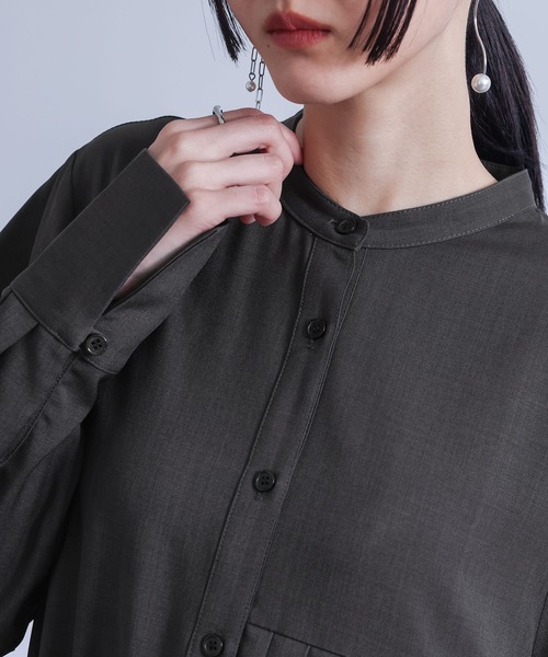 kOhAKU(コハク)の「『異素材アシンメトリープリーツワンピース』(ワンピース・レディース・グレー/ブラック・2/1)」の18枚目の写真