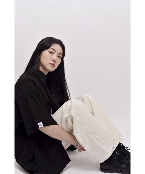 APOSTROPHE COMMA（アポストロフィコンマ）の「[ユニセックス] リバーシブルポイントラベルコットンワイドパンツ (クリームホワイト)（その他パンツ・レディース・その他・SMALL/LARGE/MEDIUM）」の2枚目の写真
