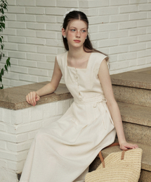 ADAUL（アダウル）の「Classic pintuck line ribbon long dress - natural（ワンピース）」