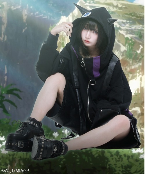ililil/イルイルイル』【ililil × Reg motif Zip-up hoodie