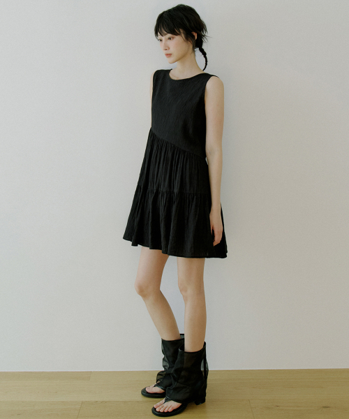 REORG（リオルグ）の「WOI SLEEVELESS SMOKE OPS BLACK（ワンピース・レディース・その他・SMALL/MEDIUM）」の3枚目の写真