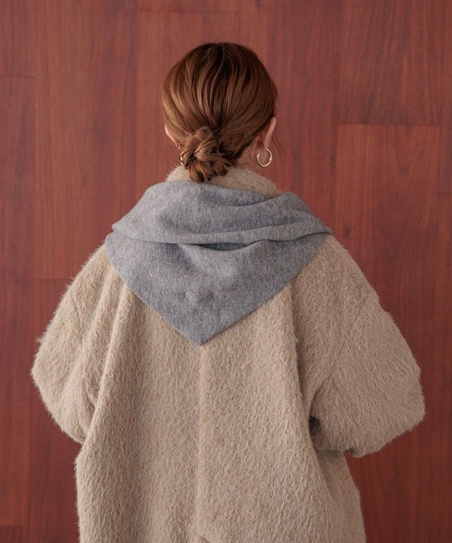 BAYFLOW（ベイフロー）の「[アレンジを楽しめる♪]サンカクニットストール（ストール/ショール・レディース・グレー/ブラック・FREE）」の6枚目の写真