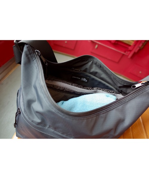 A.en(エイエン )の「A.en Daily Bag Black(ショルダーバッグ・メンズ・ブラック・FREE)」の14枚目の写真