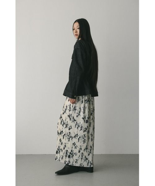 STYLEMIXER(スタイルミキサー)の「フラワープリントプリーツスカート(スカート・レディース・ホワイト/ブラック・SMALL/MEDIUM)」の5枚目の写真
