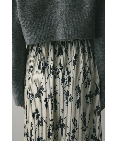 STYLEMIXER(スタイルミキサー)の「フラワープリントプリーツスカート(スカート・レディース・ホワイト/ブラック・SMALL/MEDIUM)」の10枚目の写真