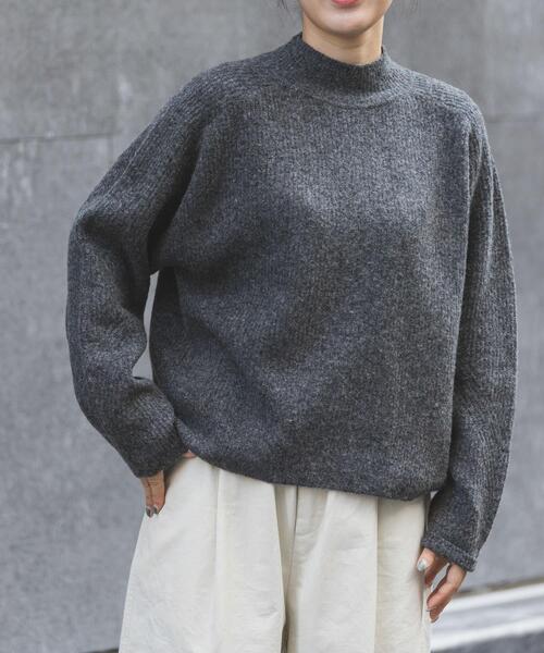 FORK&SPOON（フォークアンドスプーン）の「FORK&SPOON　畦編みハイネックニット（ニット/セーター・レディース・チャコールグレー/ブラウン/イエロー系その他・1）」の4枚目の写真