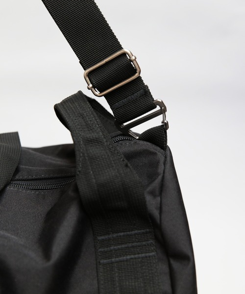 Carhartt（カーハート）の「カーハートダッフルバッグ40L（ボストンバッグ・メンズ・ブラウン/ブラック・FREE）」の8枚目の写真