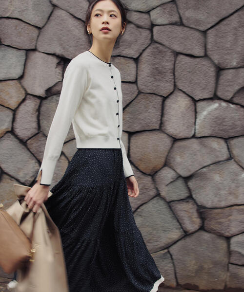 NATURAL BEAUTY BASIC(ナチュラルビューティーベーシック)の「◇クルミボタンバイカラーアンサンブル(カーディガン/ボレロ・レディース・ホワイト系その他/パープル系その他/グリーン系その他3/ブルー系その他6・FREE)」の1枚目の写真