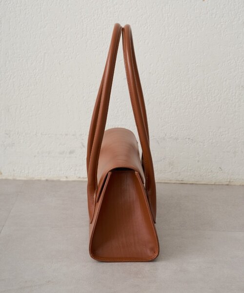 LOUNGEDRESS（ラウンジドレス）の「【GALENA/ガレナ】フラップボストンバッグ（トートバッグ・レディース・ブラック/キャメル・FREE）」の6枚目の写真