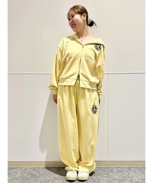 GAP(ギャップ)の「ヴィンテージソフト フレンチテリー オーバーサイズ GAPロゴ ジップアップパーカー(パーカー・メンズ・ネイビー/ブラック/ホワイト/イエロー・XS/M/XL/S/L)」の12枚目の写真