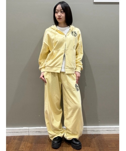 GAP(ギャップ)の「ヴィンテージソフト フレンチテリー オーバーサイズ GAPロゴ ジップアップパーカー(パーカー・メンズ・ネイビー/ブラック/ホワイト/イエロー・XS/M/XL/S/L)」の13枚目の写真