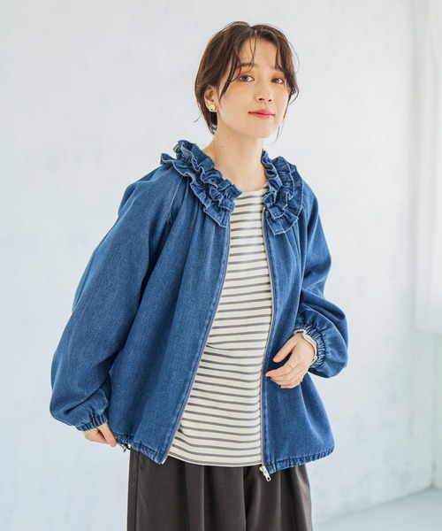 studio CLIP（スタディオクリップ）の「フリルカラー甘織りデニムシャツブルゾン《CLIP denim》（ブルゾン・レディース・ブラック/ブルー・FREE）」の12枚目の写真