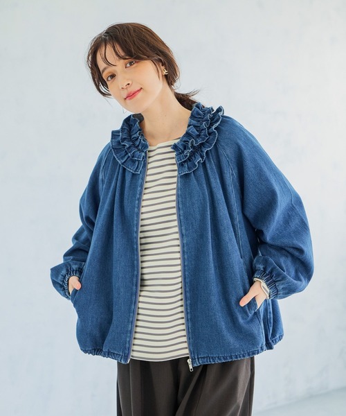 studio CLIP（スタディオクリップ）の「フリルカラー甘織りデニムシャツブルゾン《CLIP denim》（ブルゾン・レディース・ブラック/ブルー・FREE）」の13枚目の写真