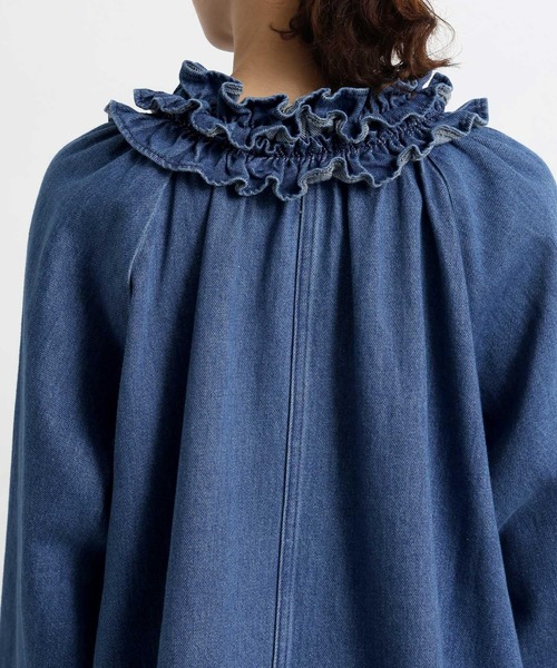 フリルカラー甘織りデニムシャツブルゾン《CLIP denim》（ブルゾン