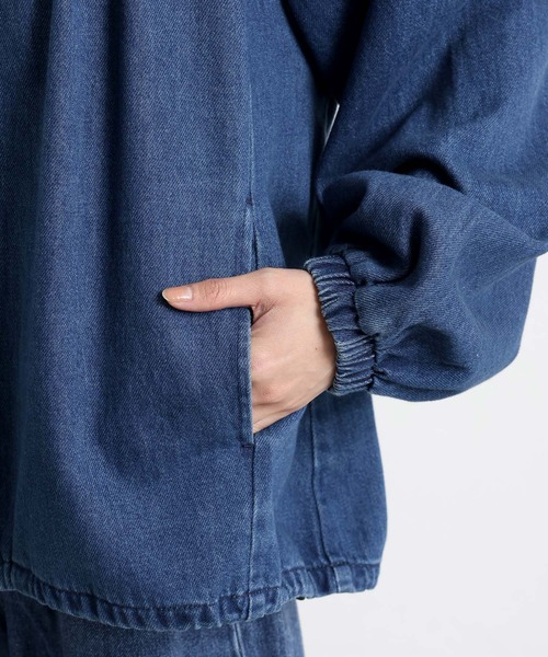 フリルカラー甘織りデニムシャツブルゾン《CLIP denim》（ブルゾン