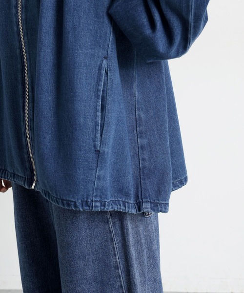 フリルカラー甘織りデニムシャツブルゾン《CLIP denim》（ブルゾン