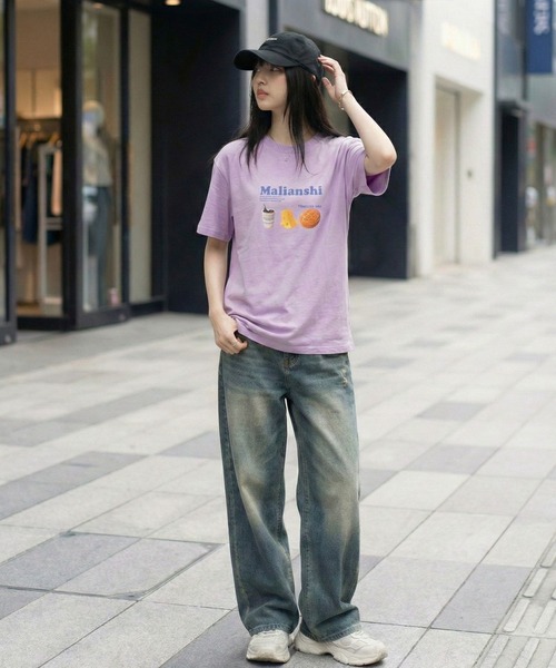 September SEOUL(セプテンバーソウル)の「Malinanshi カフェイラストプリントTシャツ(Tシャツ/カットソー・レディース・パープル/ホワイト・FREE)」の2枚目の写真