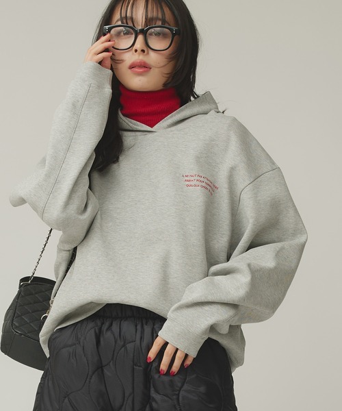 Narcissus（ナルシス）の「ダンボール刺繍パーカー/配色（パーカー・レディース・ネイビー/グレー・FREE）」の6枚目の写真