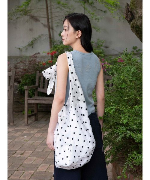 OAFISH(オアフィッシュ)の「DOT TIE SHOULDER BAG, WHITE(ショルダーバッグ・レディース・その他・ONE SIZE)」の2枚目の写真