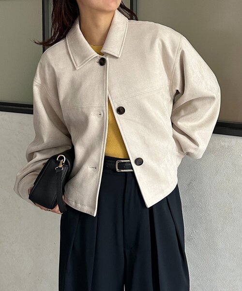 Thevon（ゼボン）の「Fスエードショートブルゾン（ブルゾン・レディース・アイボリー/チャコールグレー/キャメル・FREE）」の2枚目の写真