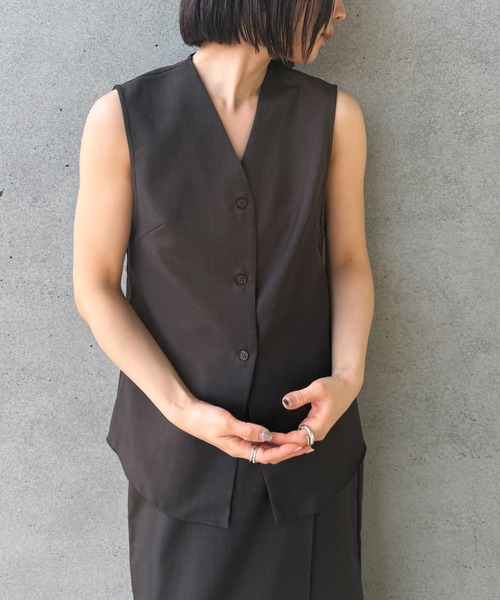 select MOCA by son（セレクトモカバイソン）の「ラウンドヘムVネックベスト【セットアップ対応】【by SON】（ベスト・レディース・ブラウン/ブラック・FREE）」の20枚目の写真