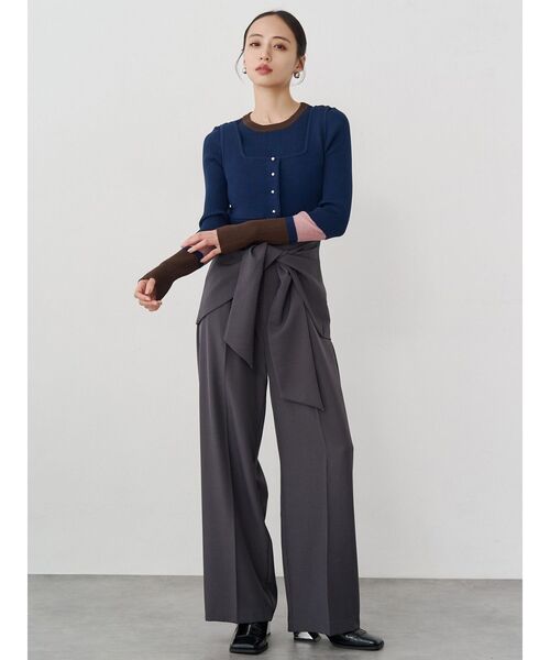 MURUA（ムルーア）の「ウエストデザインワイドパンツ（その他パンツ・レディース・ブラック/グレー・1/2）」の7枚目の写真